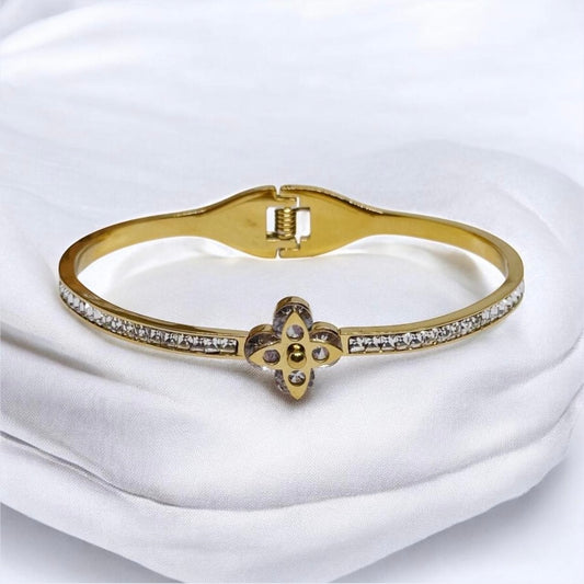 Gold bangle with clover patterns | rhinestones embossed