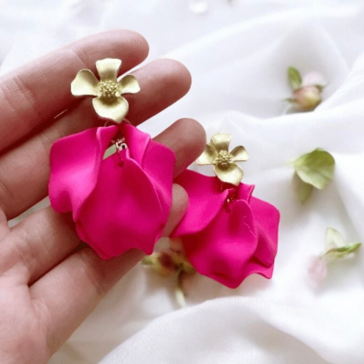 Hot pink flower earrings | dangle petals glitter earrings | unique gold geometric floral earrings | bridal party wedding earrings