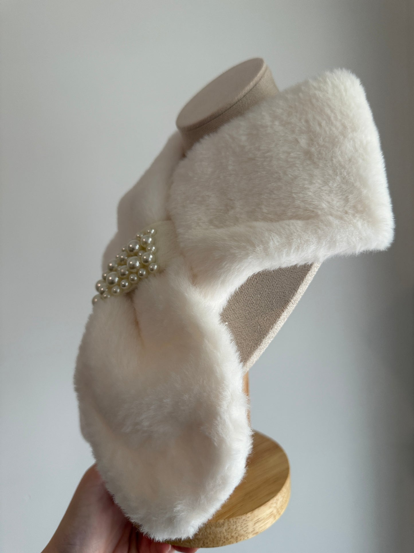 Pearly faux fur neck warmer in white