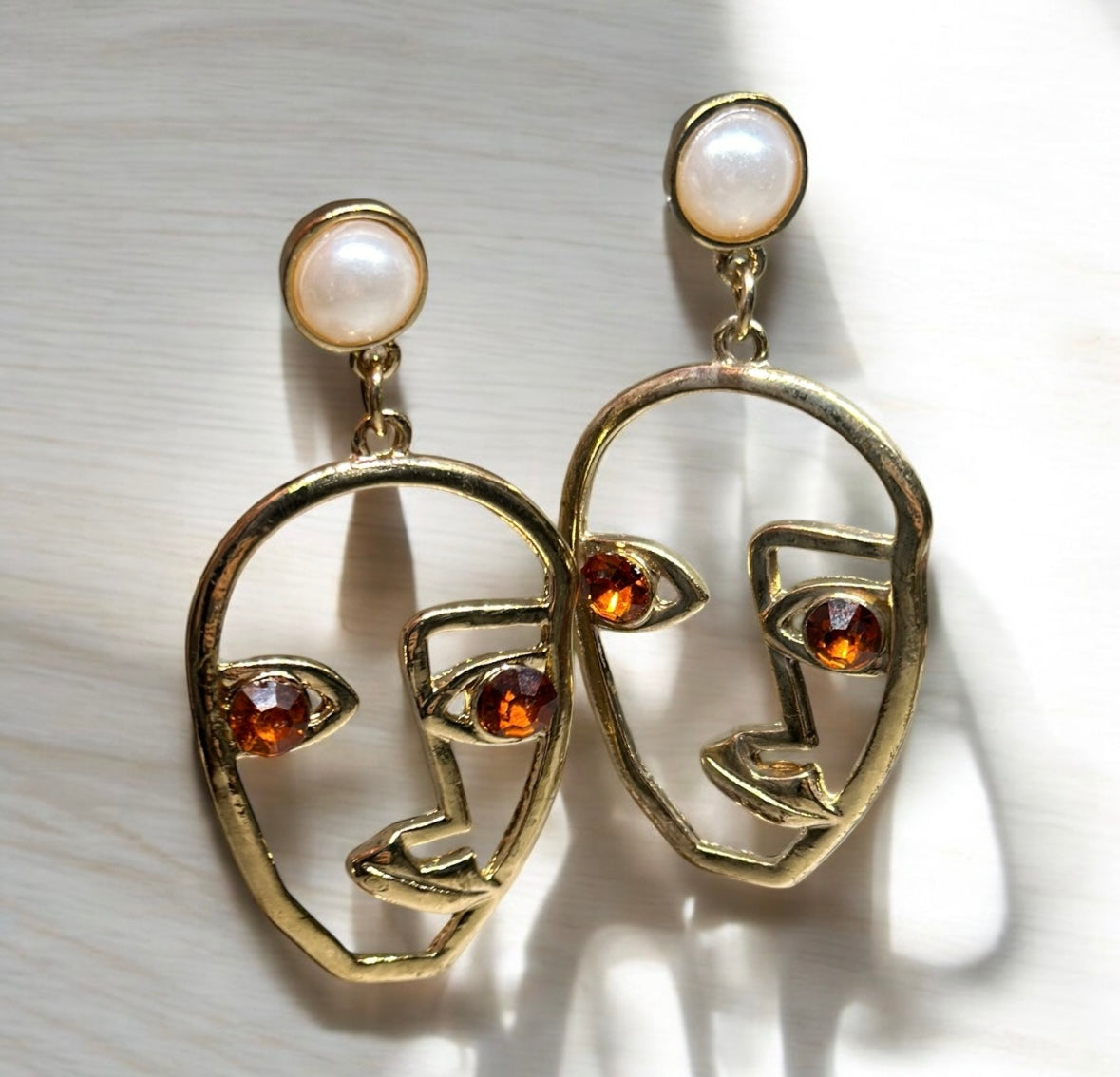 Picasso earrings | minimalist earrings | potrait art earrings