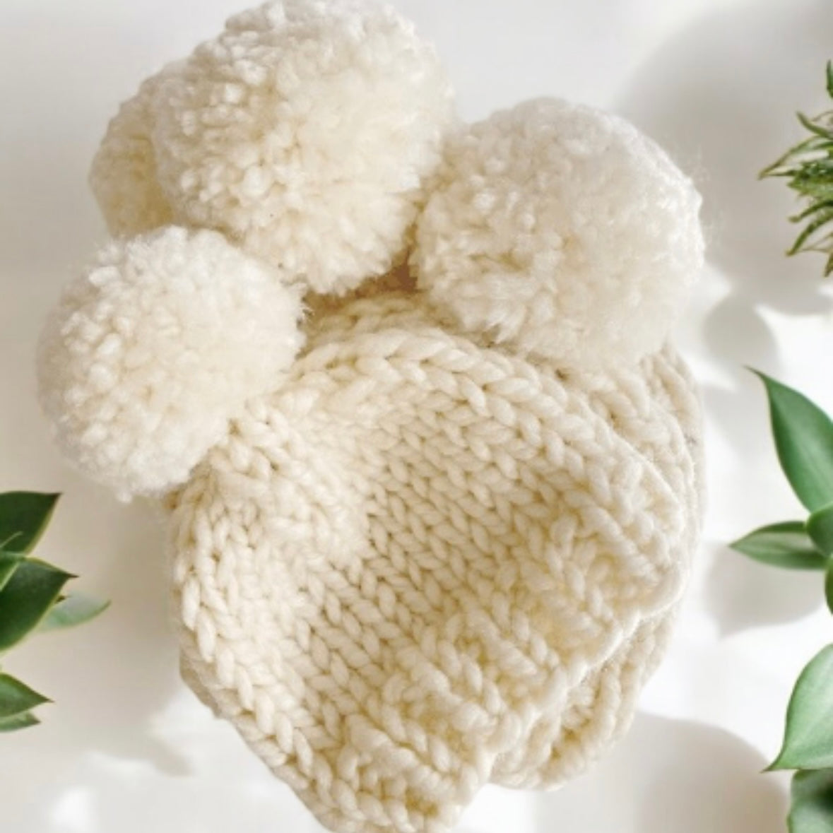 Hand knit yarn Pom Pom baby Beanie in cream white |Newborn baby Toddler Winter hat | Chunky Beanie |Baby shower gift |photo prop baby gift