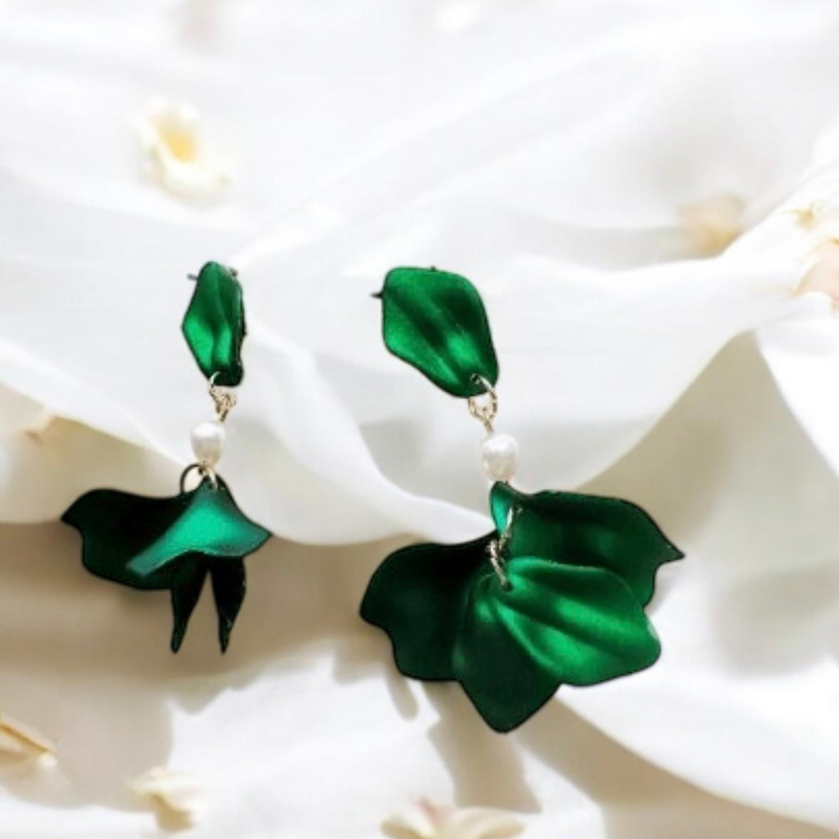 3 colours iridescent dangle flower petals earrings | baroque floral earrings | unique bridal party wedding earrings