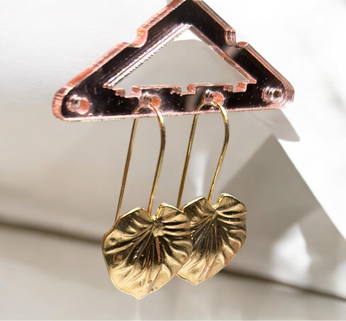 Gold leaf wire earrings