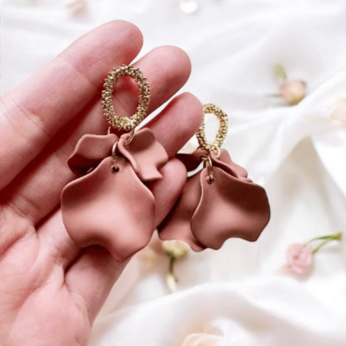 Latte brown flower earrings | dangle petals statement earrings | unique golden bar floral earrings | bridal party wedding earrings