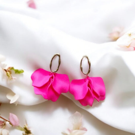 Hot pink flower earrings | dangle petals glitter earrings | unique gold geometric floral earrings | bridal party wedding earrings