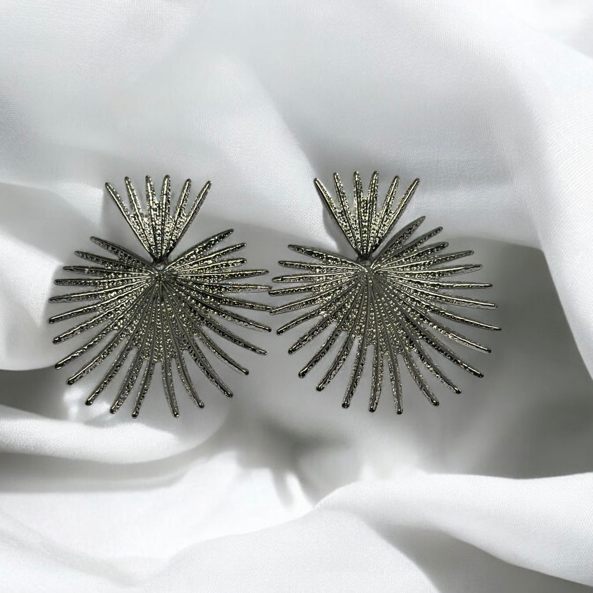 Starburst Flower petal spiky leaf Gold statement earrings | dangly drop earrings | oversize floral geometric earrings | Korean earrings