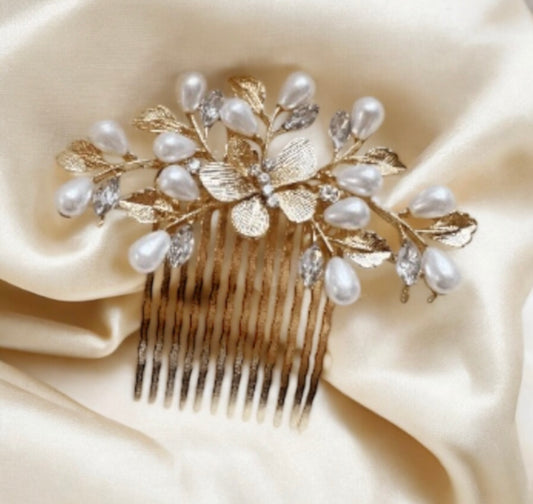 Gold hair comb with flowers butterfly and pearls | korean hair accessories | Bridal hair comb | diamante headpiece | wedding gift