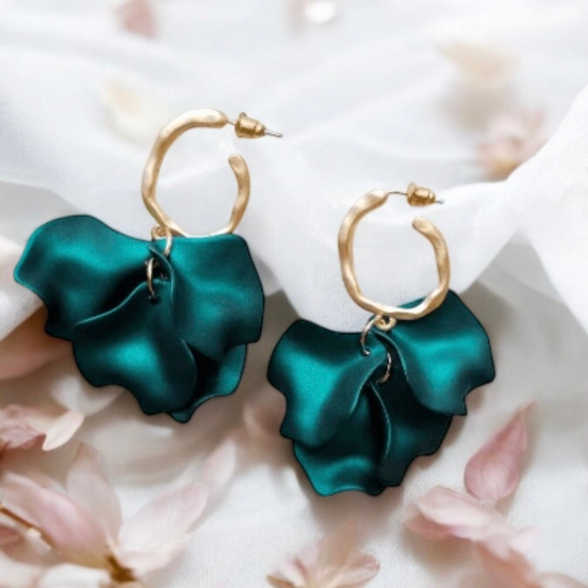 Emerald green flower earrings | iridsecent petals baroque earrings | unique gold hoop floral earrings | bridal party wedding earrings