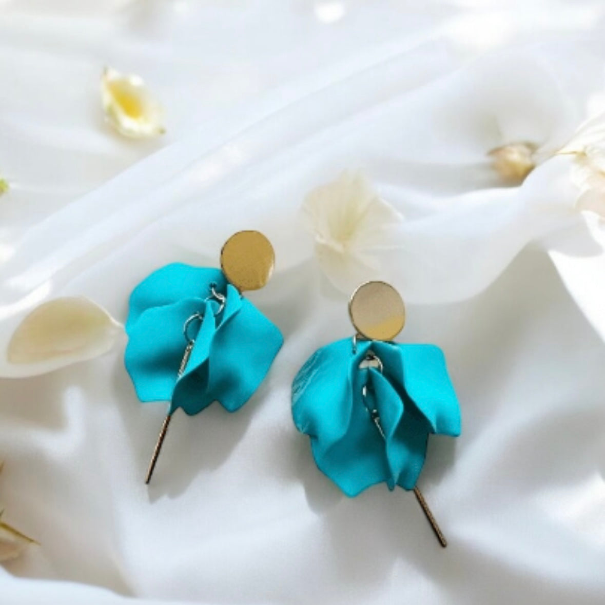 Turquoise gree flower earrings |dangly earrings | frosted petals hoop statement earrings | golden bar geometric floral bridal earrings