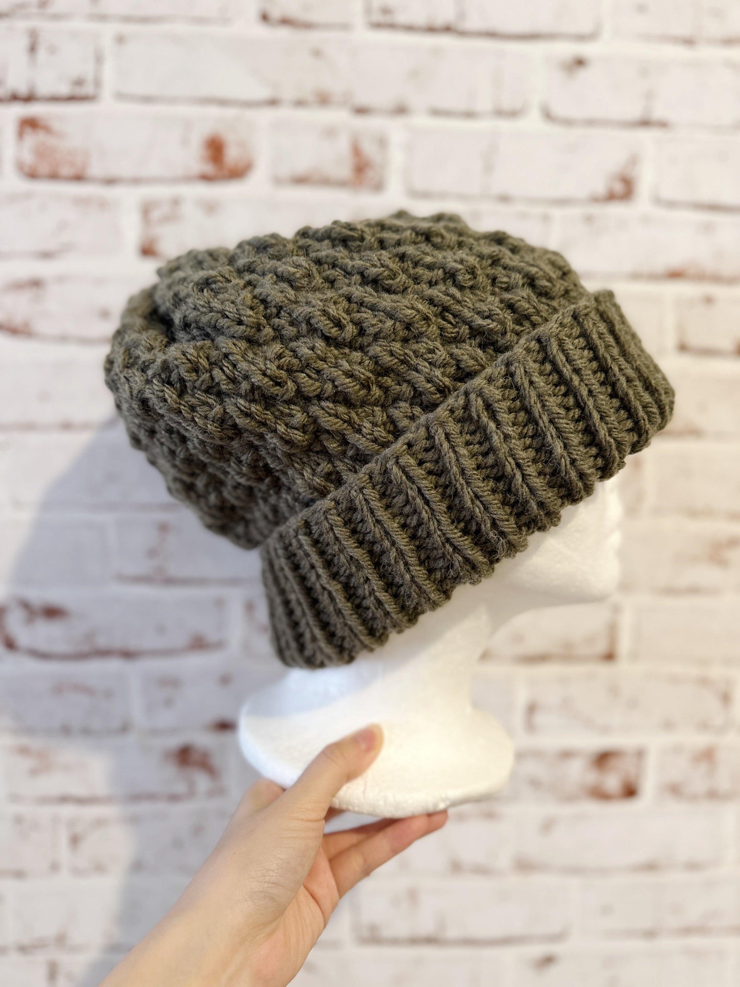 Handknit Chunky Patterned Beanie | Knit Beret | Foldable brim in Moss green | Knit beanie in coffee | Fluffy and cozy winter hat