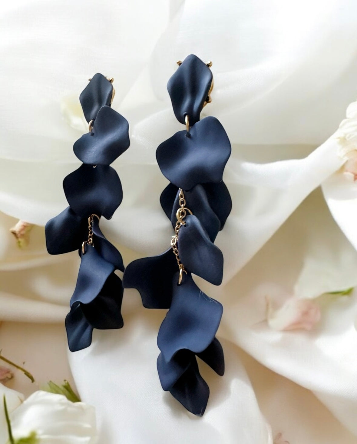 Navy blue flowers earrings | frosted iridescent petals earrings | gold & blue floral earrings | bridal party wedding earrings