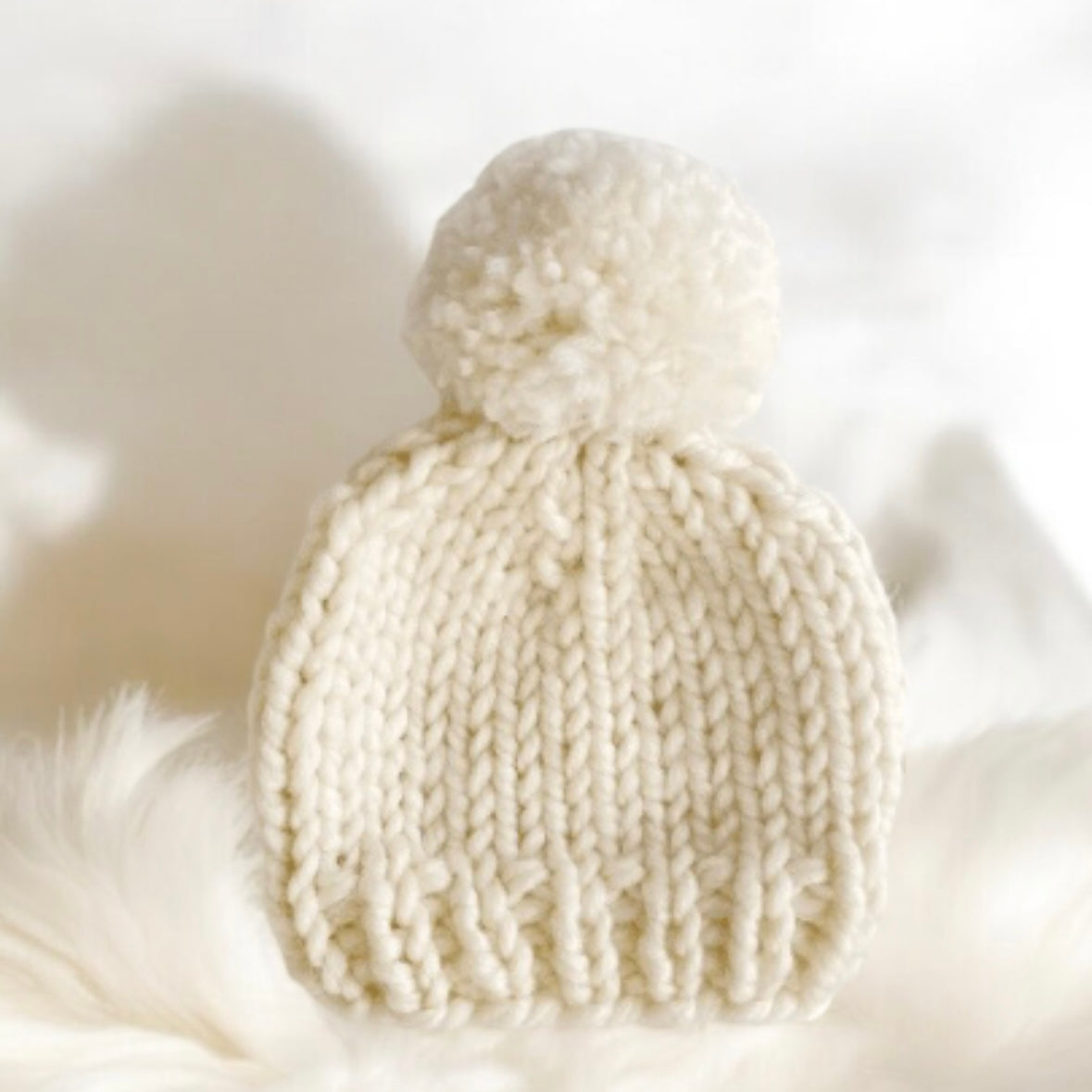 Hand knit yarn Pom Pom baby Beanie in cream white |Newborn baby Toddler Winter hat | Chunky Beanie |Baby shower gift |photo prop baby gift