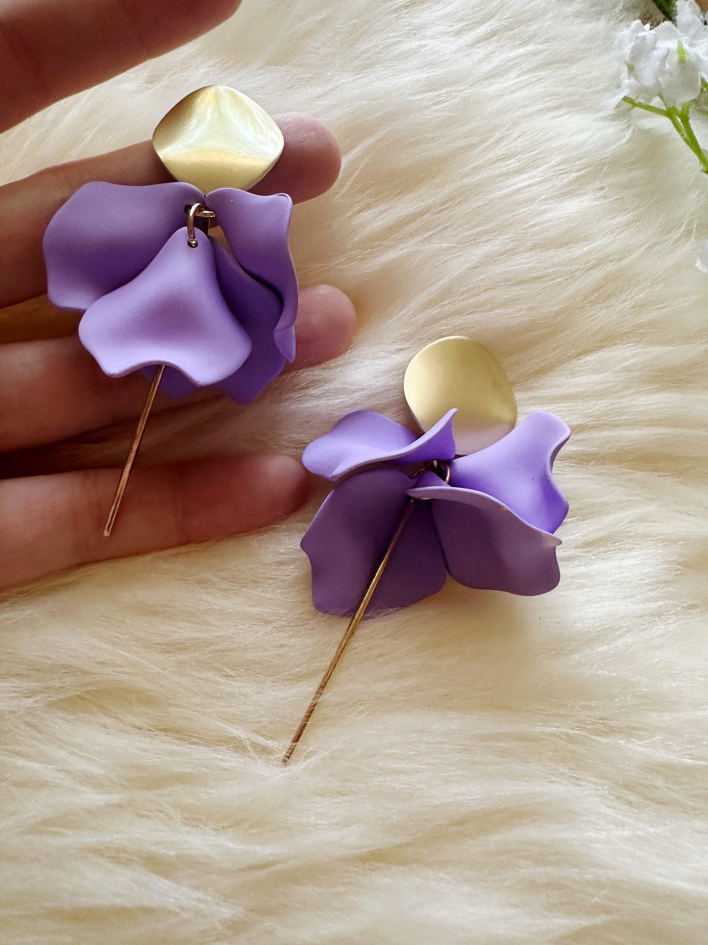 Lilac purple flower earrings |dangly earrings | matte petals colour statement earrings | unique gold geometric floral earrings - TuttyKnitty