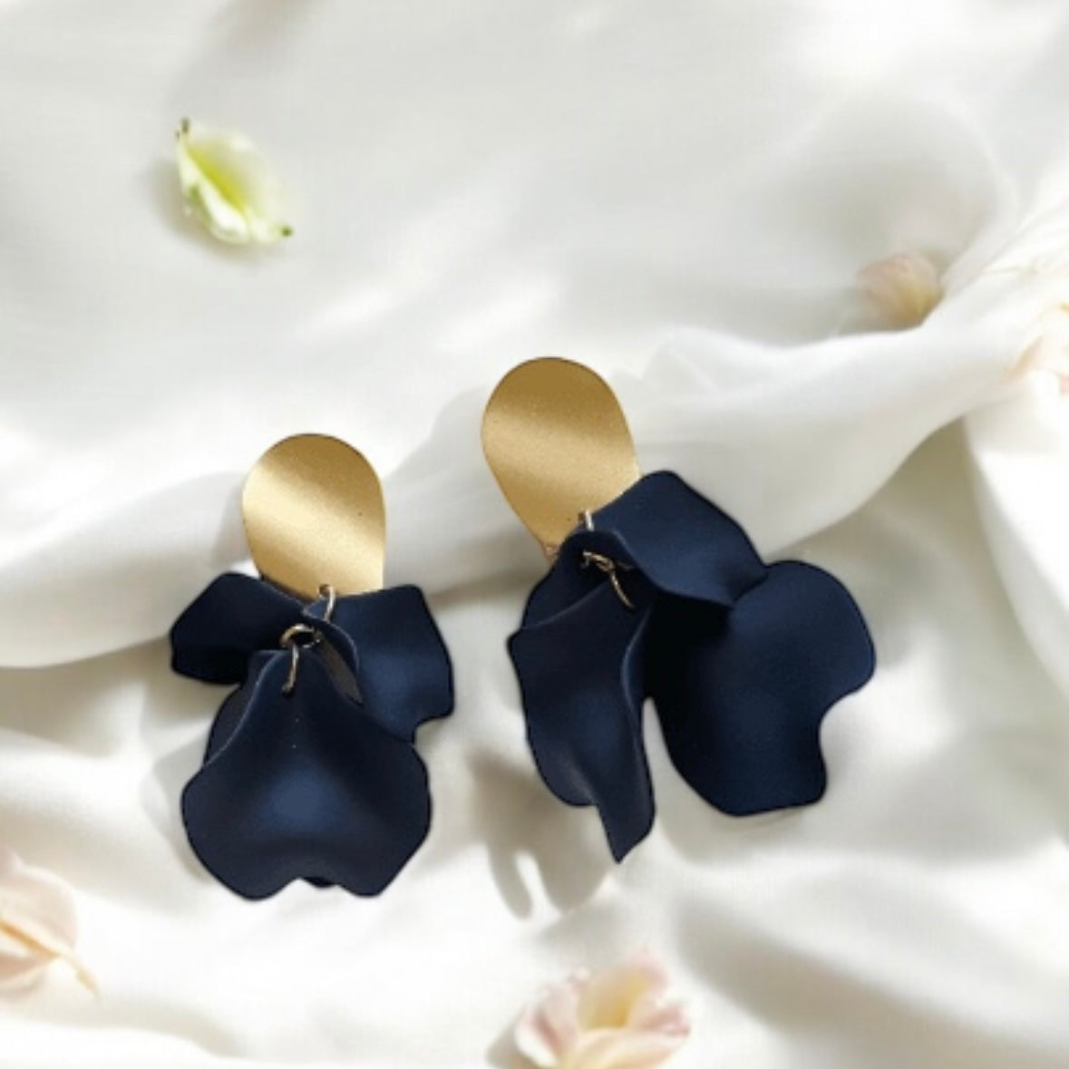 Pure black flower earrings |dangly earrings | matte petals bar statement earrings | unique gold bridal floral earrings