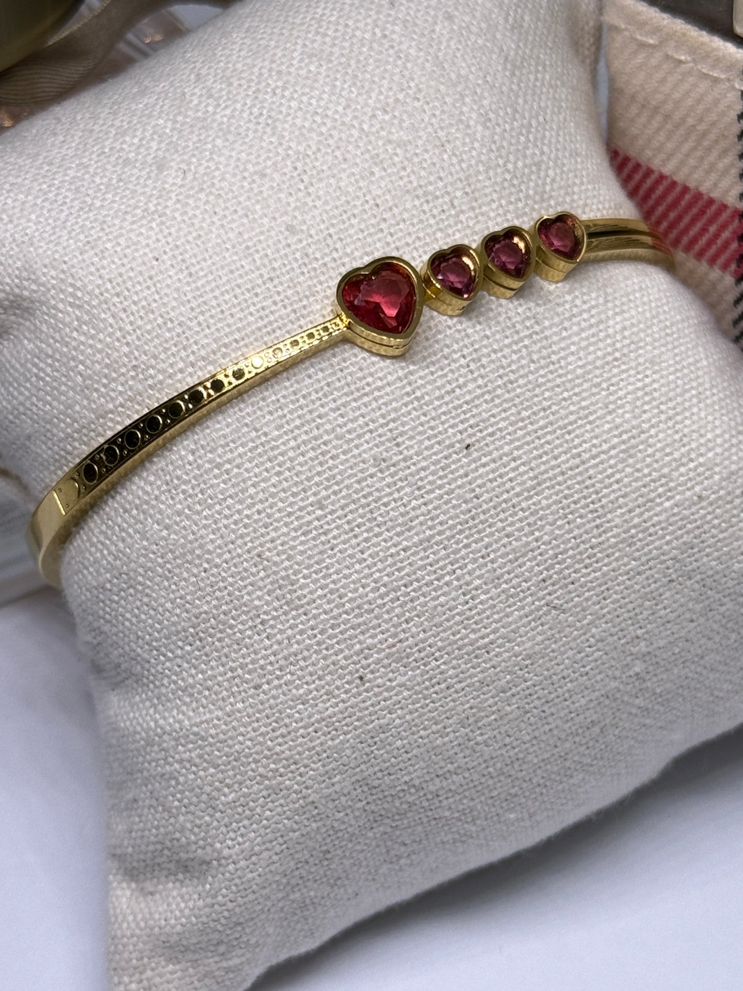 Gold bangle with pink heart | rhinestones embossed