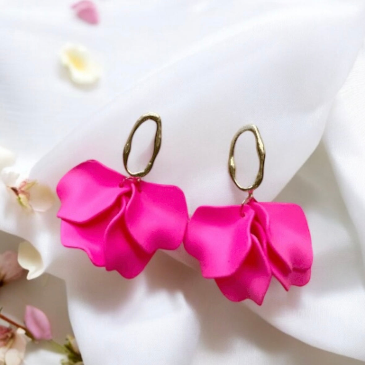 Hot pink flower earrings | dangle petals glitter earrings | unique gold geometric floral earrings | bridal party wedding earrings