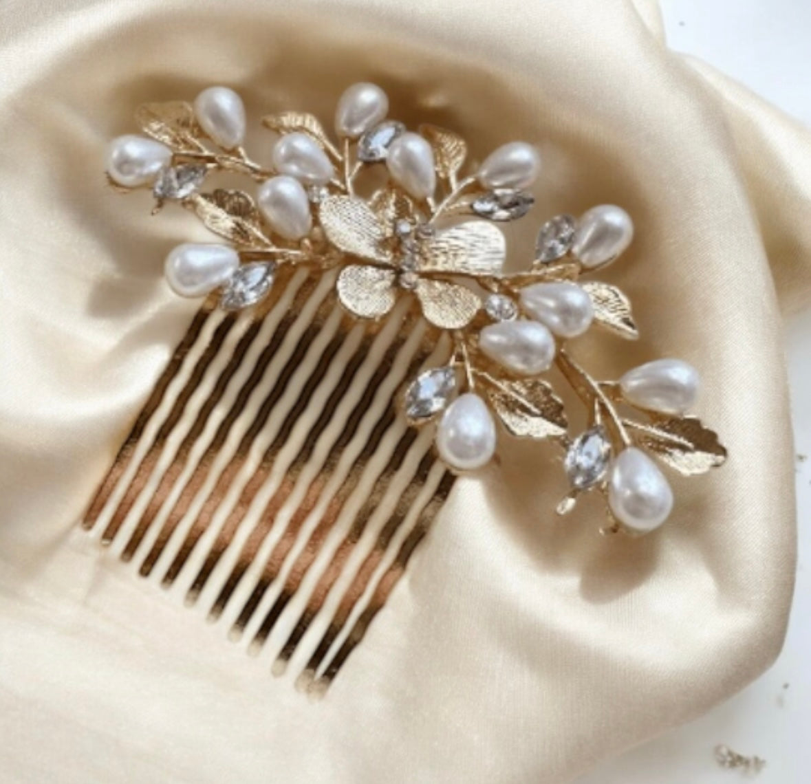 Gold hair comb with flowers butterfly and pearls | korean hair accessories | Bridal hair comb | diamante headpiece | wedding gift