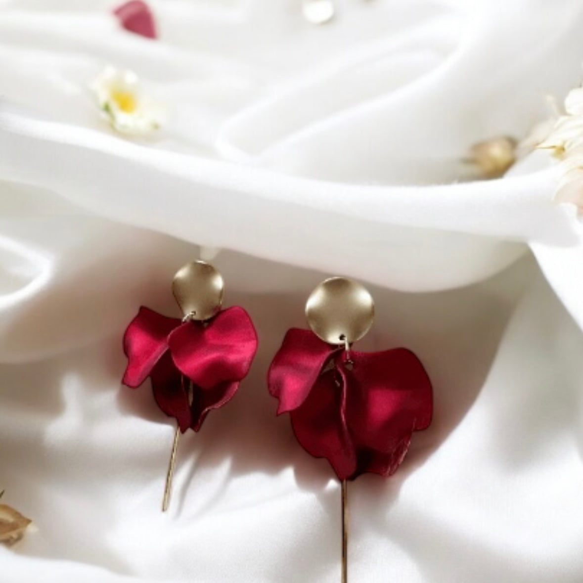 Hot red flowers earrings| bridal party wedding earrings | unique iridescent earrings | golden crumpled floral earrings