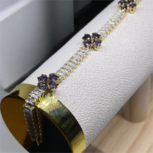 Gold bracelet with clover patterns | purple zircon embossed