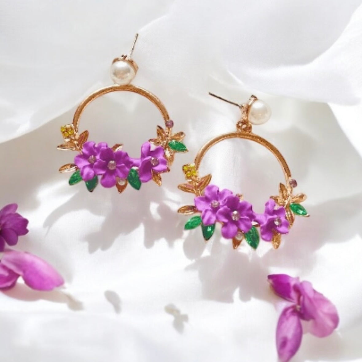 Gold flower hoop earrings with pearls | open dangle earrings | spring floral earrings | Flower petal dangly earrings | bridal earrings