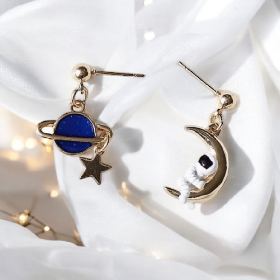 Celestial statement earrings |Astronaut & stars earrings |Galaxy Planet constellation dangle mismatch earrings | Korean earrings