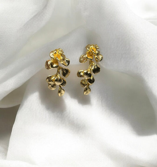 Fallen leaf Flower Gold statement earrings | dangly drop earrings | floral geometric earrings | Korean earrings