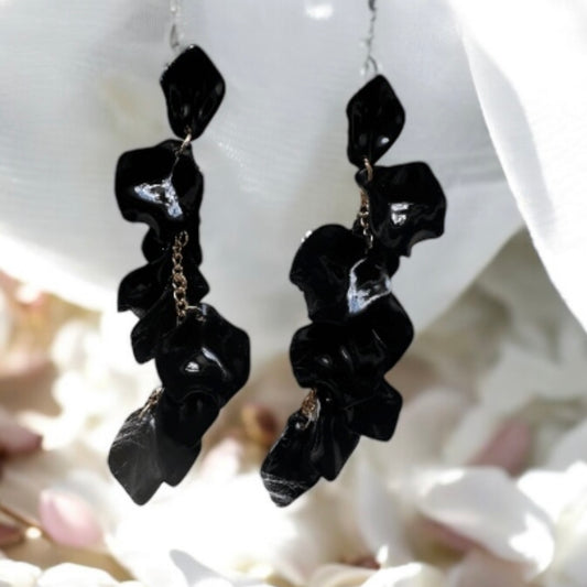 Pure black flowers earrings | shinny glossy petals hoop earrings | statement earrings | golden crumpled geometric floral bridal earrings