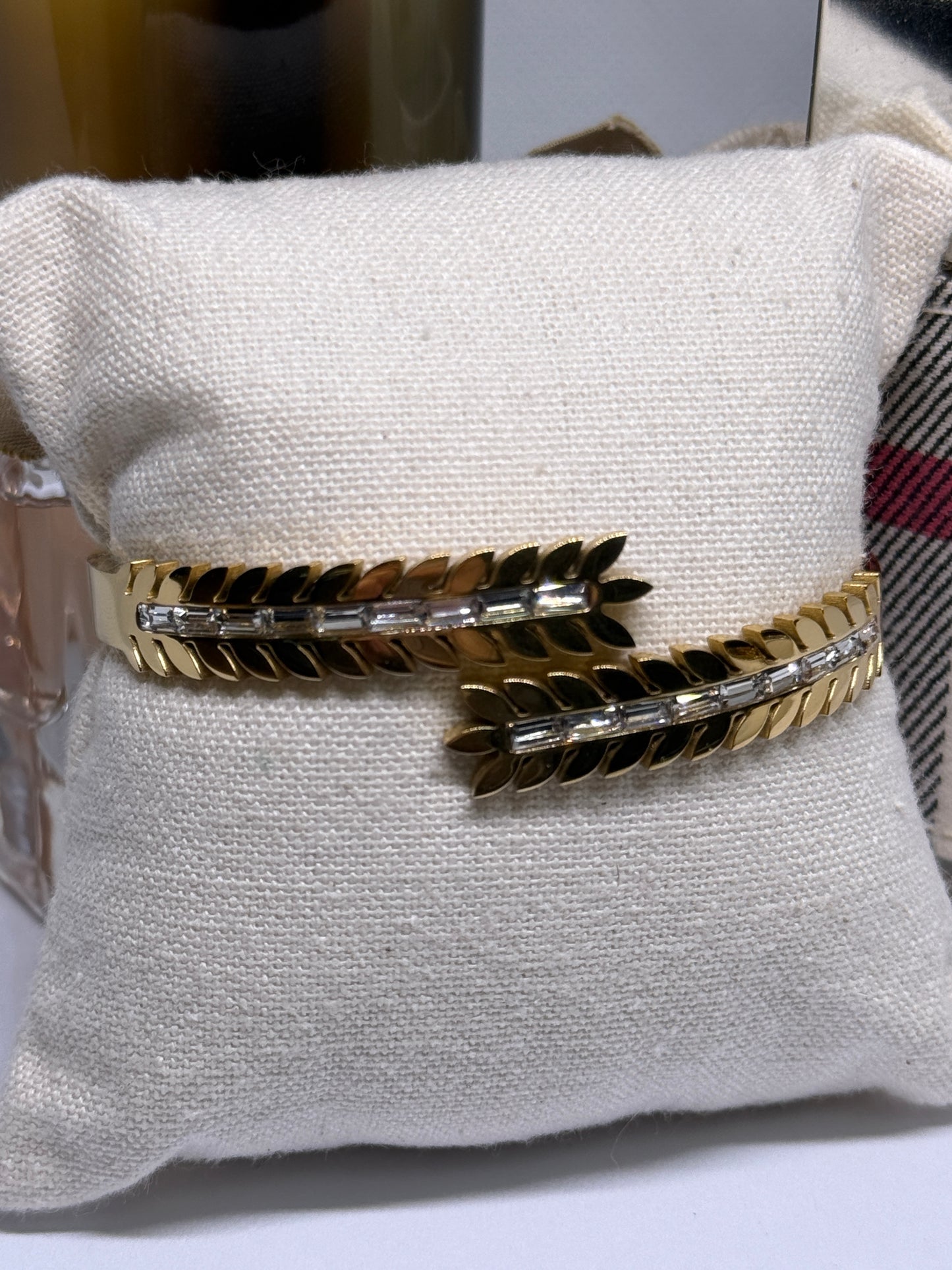 Gold bangles with leaf pattern | rhinestones embossed | shinny bangle