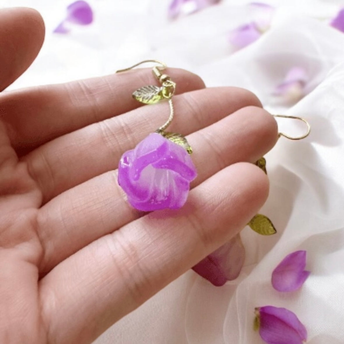 Sweet purple roses earrings |Kawaii cute fun chain earrings | korean art colourful dangle earrings | buttefly flower crystal clear beads