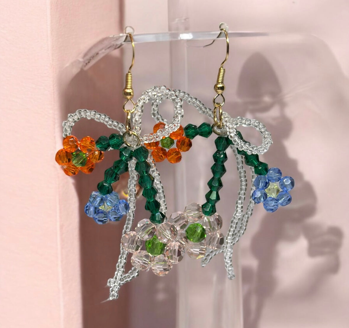 Beaded flower earrings | clear bow