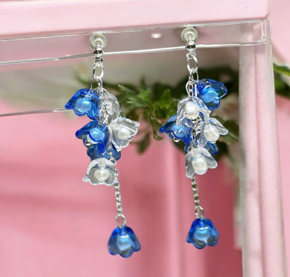 Blue and clear flower earrings