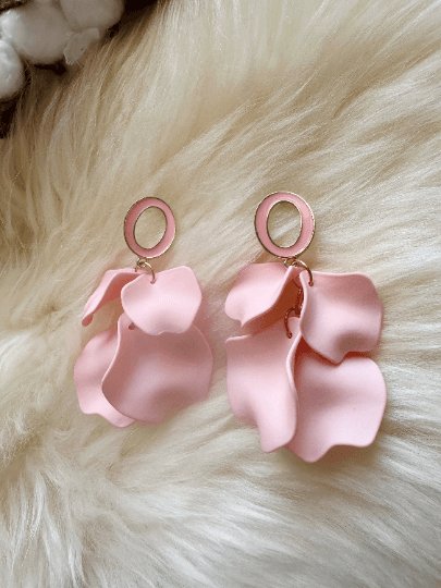 Baby pink flower earrings | dangle petals baroque earrings | unique gold geometric floral earrings | bridal party wedding earrings - TuttyKnitty