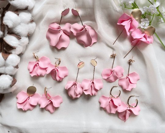 Baby pink flower earrings | dangle petals baroque earrings | unique golden bar geometric floral earrings | bridal party wedding earrings - TuttyKnitty