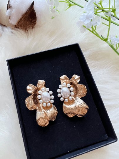 Blossom flower earrings | golden plant textured earrings | oversize dangle drop earrings | floral baroque style earrings - TuttyKnitty