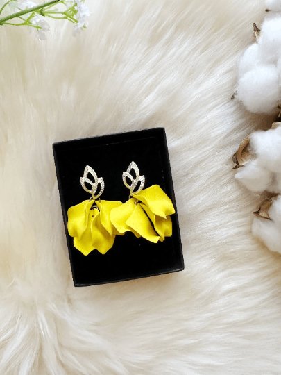 Bright yellow flower earrings | matte petals earrings | golden floral unique statement earrings| bridal party wedding earrings - TuttyKnitty