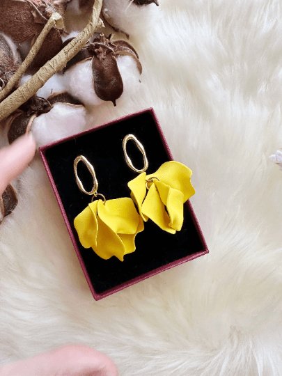 Bright yellow flower earrings | matte petals earrings | golden floral unique statement earrings| bridal party wedding earrings - TuttyKnitty