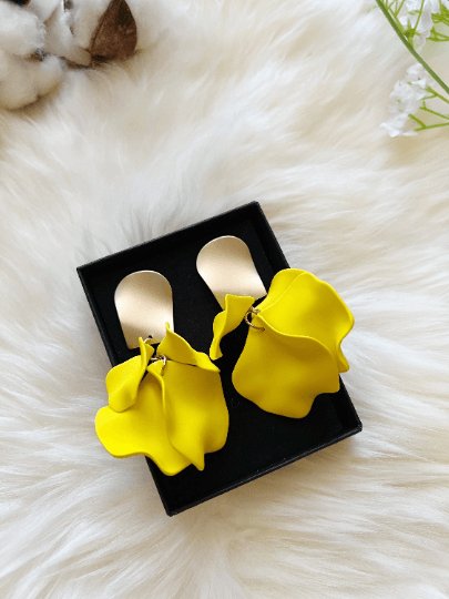 Bright yellow flower earrings | matte petals earrings | golden floral unique statement earrings| bridal party wedding earrings - TuttyKnitty