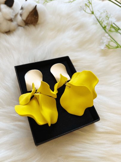 Bright yellow flower earrings | matte petals earrings | golden floral unique statement earrings| bridal party wedding earrings - TuttyKnitty