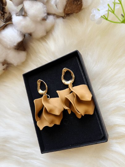 Caramel brown autumn flower earrings | dangle petal lightweight earrings | golden baroque earrings | bridal party wedding earrings - TuttyKnitty