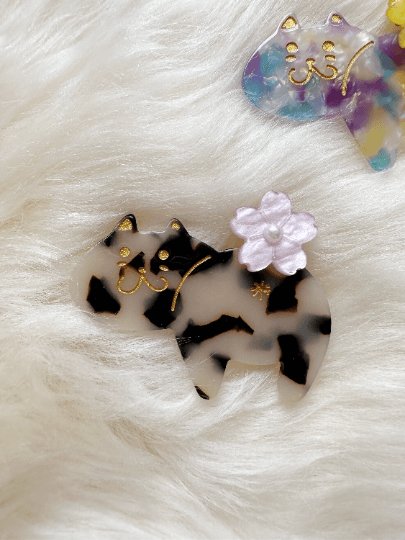 Cat butt acetate hair clips | Colourful barrette clips| korean hair accessories| animal hair clip | gift for cat lover - TuttyKnitty