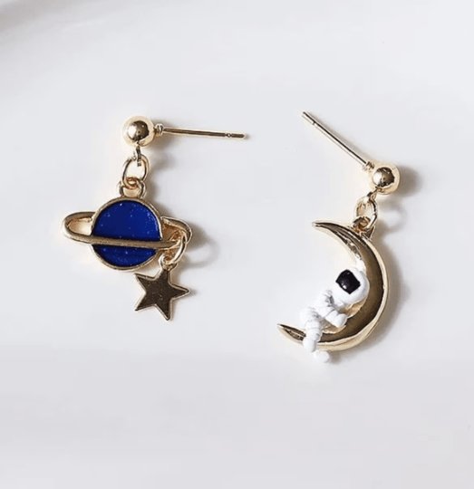 Celestial statement earrings |Astronaut & stars earrings |Galaxy Planet constellation dangle mismatch earrings | Korean earrings - TuttyKnitty