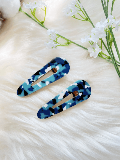 Blue marble effect acetate hair clips