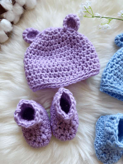 Crochet baby bear beanie and booties | baby gift set | newborn gift | baby shower | baby beanie photography - TuttyKnitty