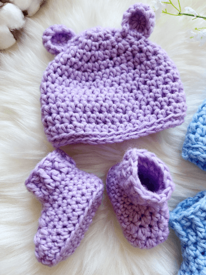 Crochet baby bear beanie and booties | baby gift set | newborn gift | baby shower | baby beanie photography - TuttyKnitty