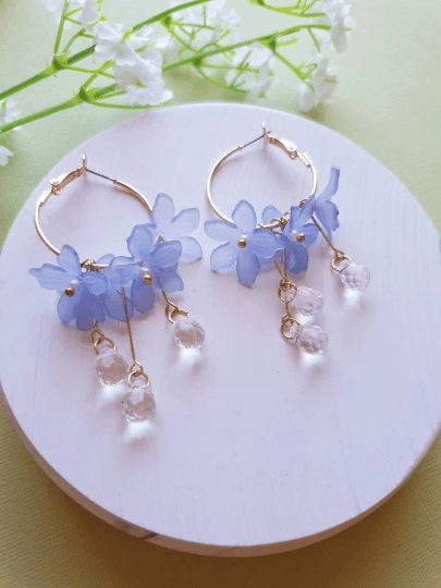 Daisy flower petal earrings |Kawaii cute fun hoop earrings | korean art colourful dangle earrings | white flower with crystal clear beads - TuttyKnitty