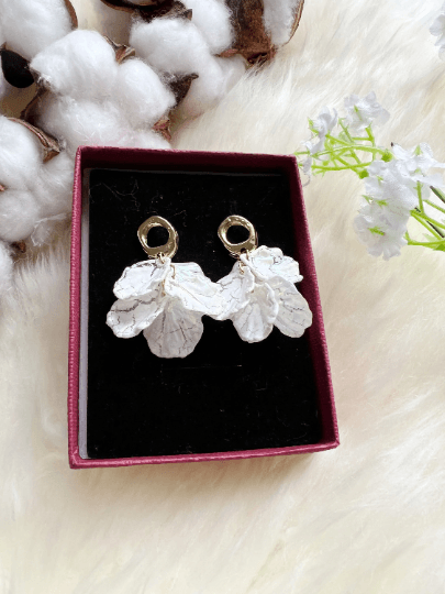 White pearlescent flowers earrings | frosted petals earrings | unique golden floral earrings | bridal party wedding earrings - TuttyKnitty