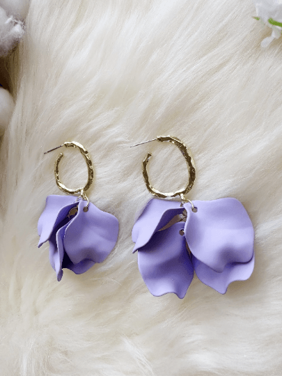 Pastel purple flower earrings | dangle petals baroque earrings | unique golden bar geometric floral earrings | bridal party wedding earrings - TuttyKnitty