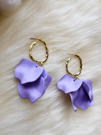 Pastel purple flower earrings | dangle petals baroque earrings | unique golden bar geometric floral earrings | bridal party wedding earrings - TuttyKnitty