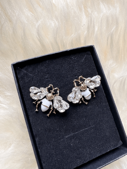 Vintage style Golden Bee earrings | pearl stud earrings | minimalist earrings | bronze gold insect statement earrings - TuttyKnitty