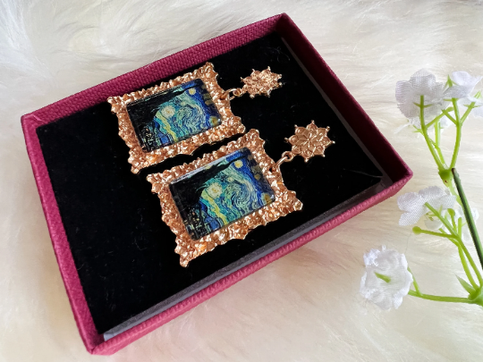 Gold framed famous potrait starry night painting | crumpled golden painter earrings | oriental style decor earrings| cute kawaii earring - TuttyKnitty